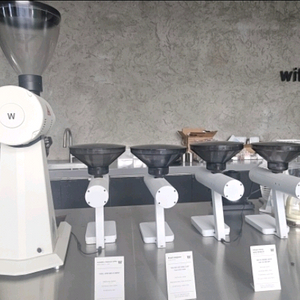 아카이아 오라이언 빈도저