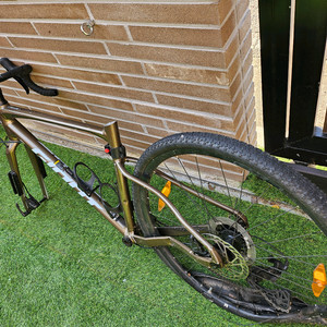 파손자전거 자이언트리볼트