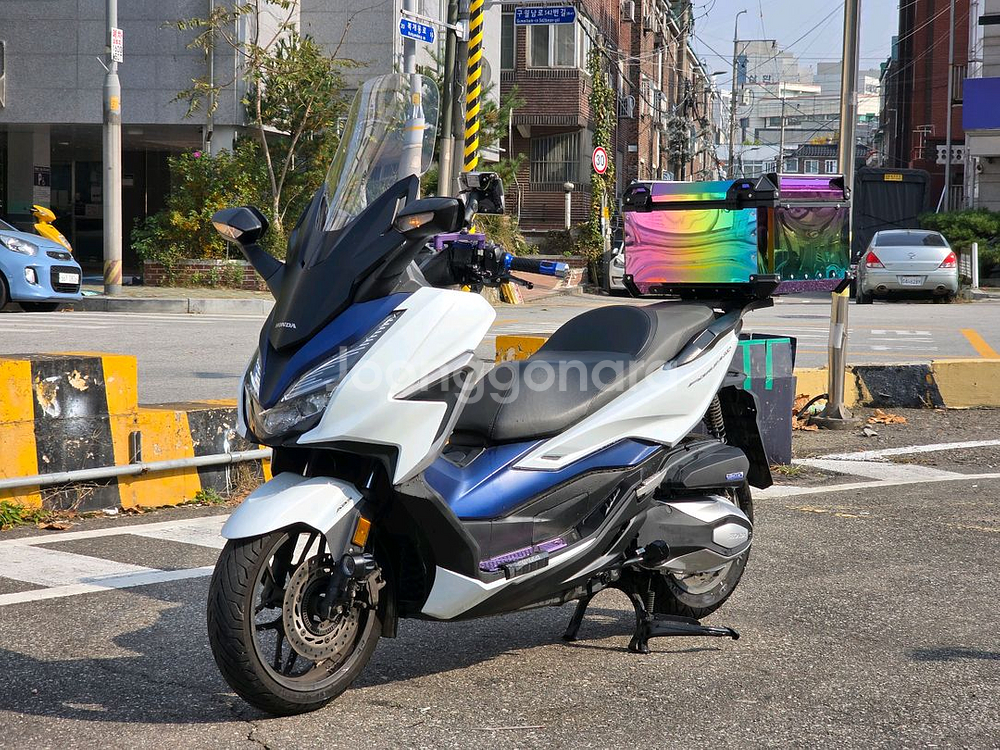 21년식 포르자350 안개등구변 7만키로--0