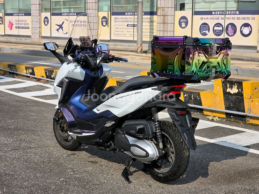 21년식 포르자350 안개등구변 7만키로--6