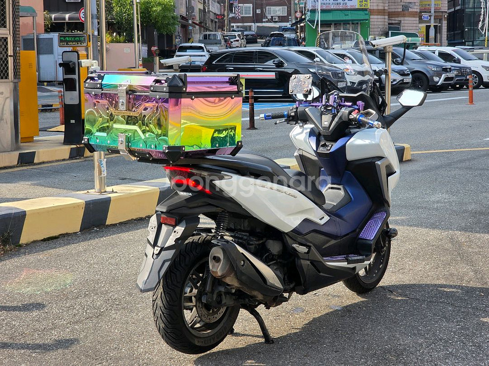 21년식 포르자350 안개등구변 7만키로--4