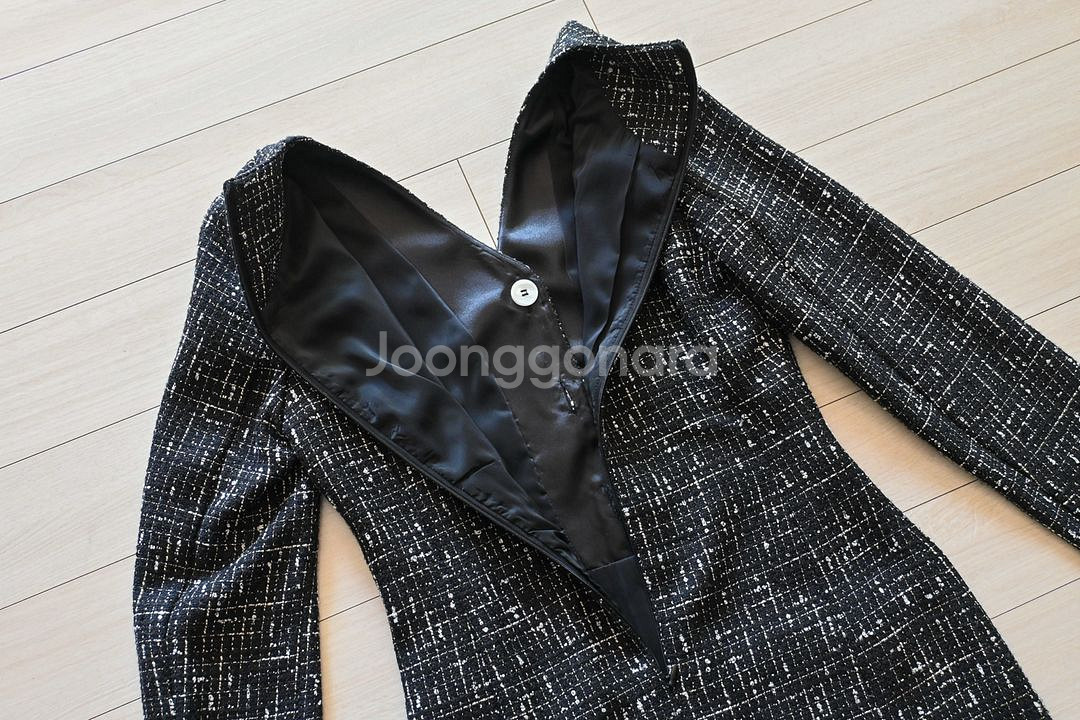 유어네임히얼 트위드 원피스 겨울 하객룩--6