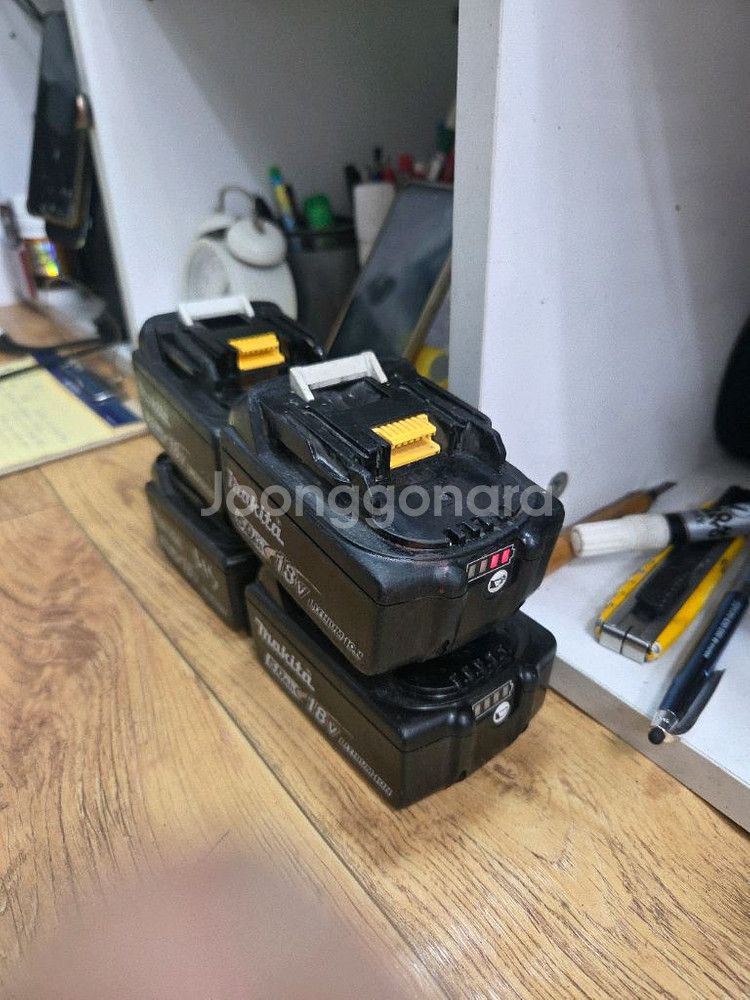 마끼다배터리부품용.4개일괄--1