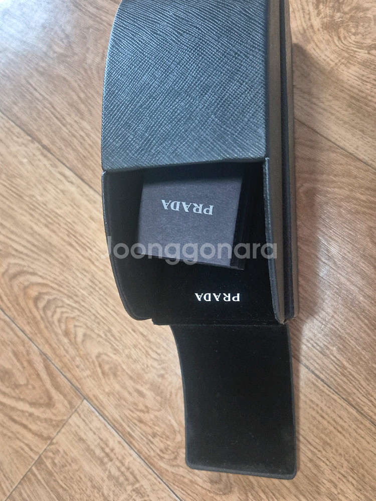 프라다 선글라스--4