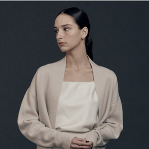 시에 샬롯 숄 벨티드 가디건 오트밀