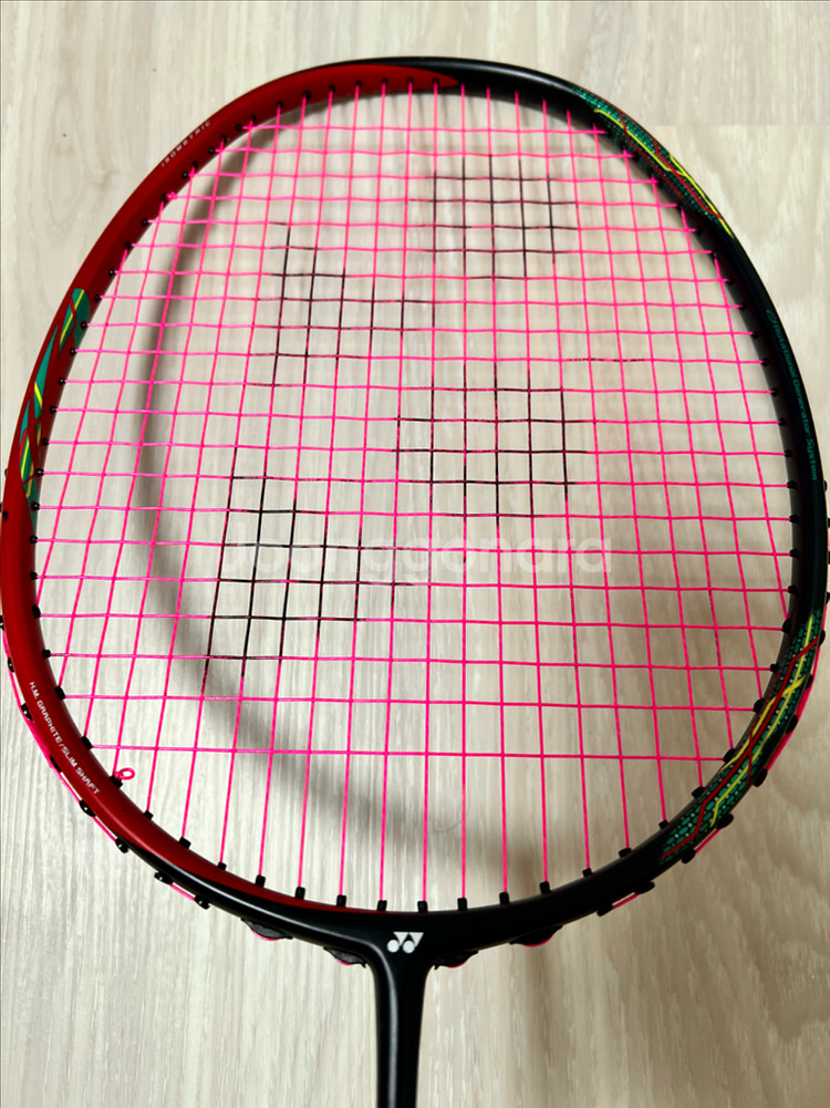 요넥스 아스트록스 68D 배드민턴 라켓--1