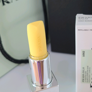 프라다 립밤 U002 바나나