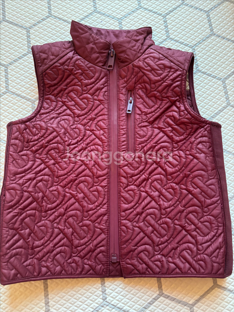 버버리키즈 퀼팅조끼 새제품--0