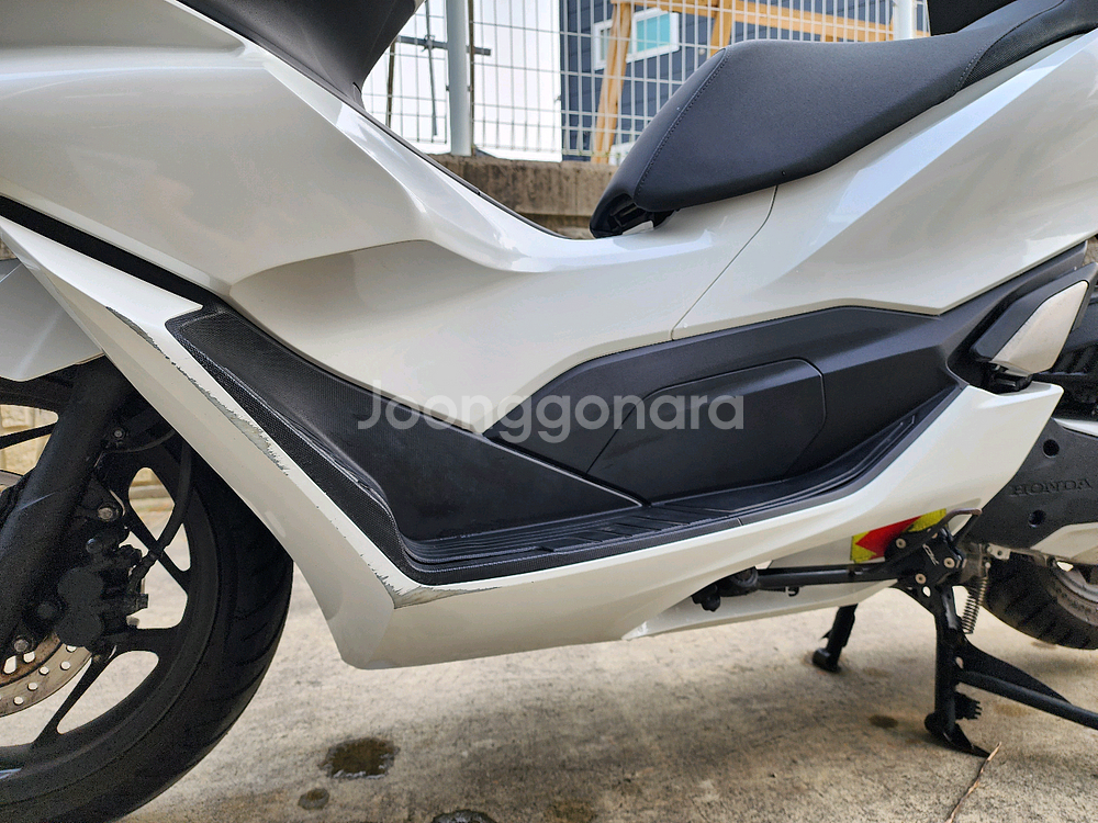 23년식 혼다 PCX 125 ABS 화이트 판매--8