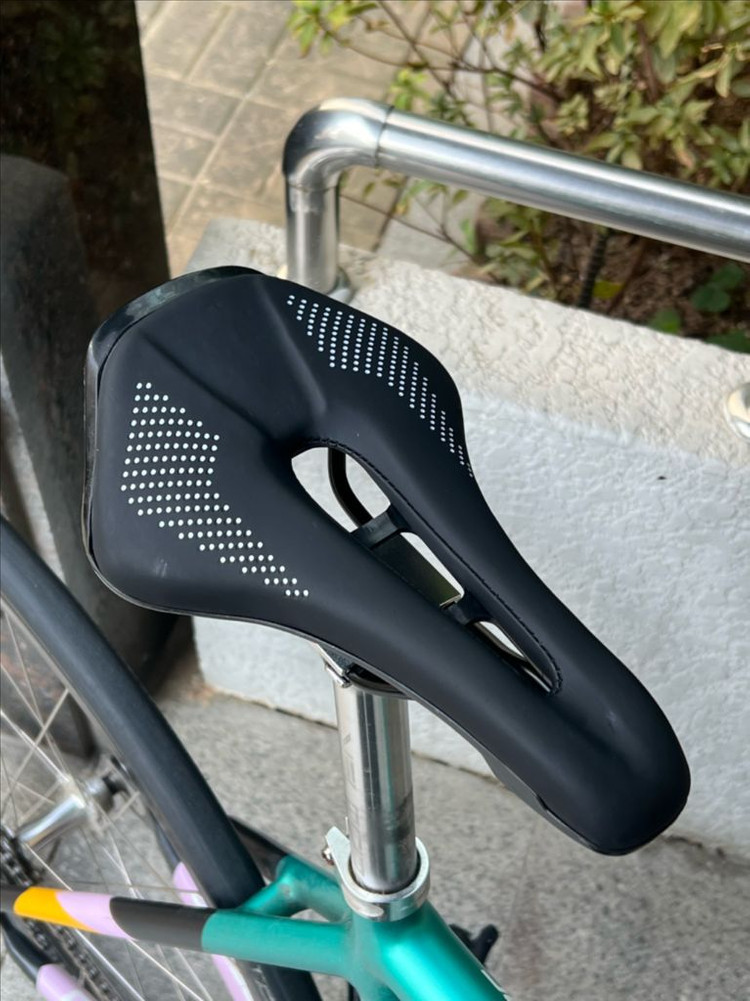 콘스탄틴 디스페랄 2022 픽시 자전거 이미지