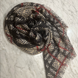 정품 버버리 체크 패턴 머플러 스카프