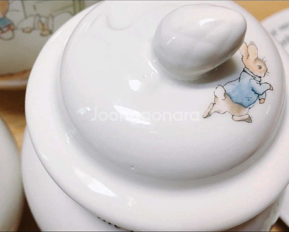 [일괄 택포]영국 빈티지 웨지우드 피터래빗 티세트 티팟 커피잔 크리머 슈가볼 접시--1