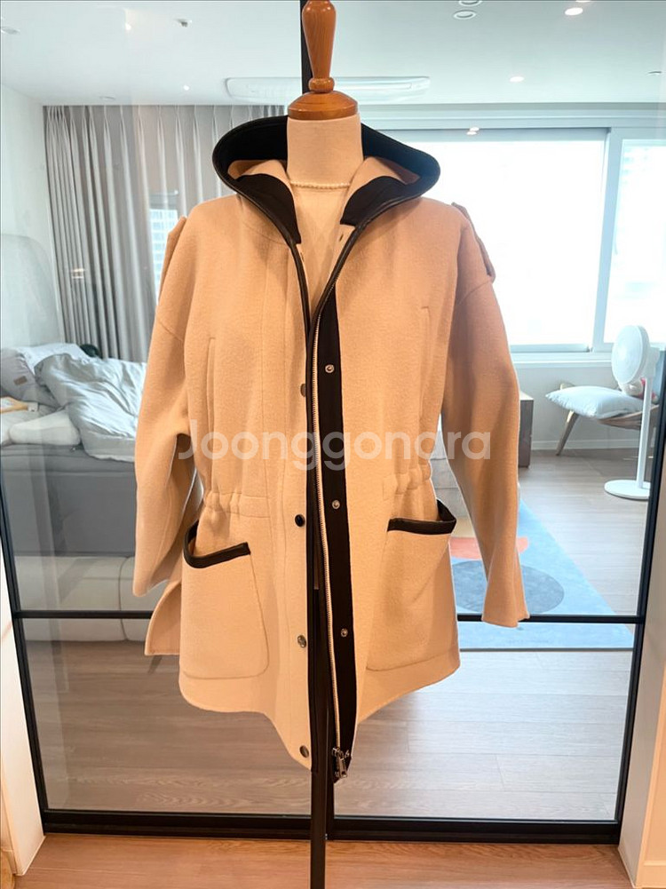 Maje 마쥬 가죽 후드 울 코트 압구정 현대 원가80만원--4