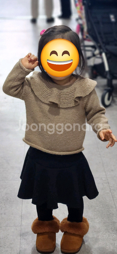 24M정도 여아 원피스, 니트, 청바지 등 일관--9