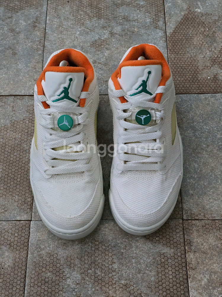 (230)나이키 에어 조던 5 로우 럭키 앤 굿 골프화--1