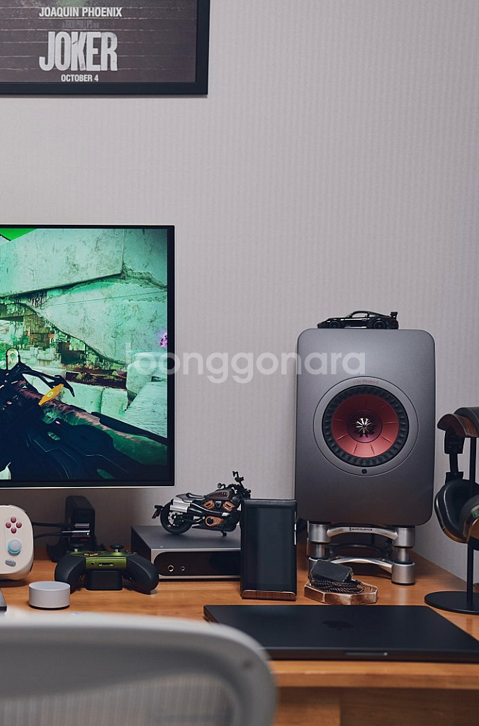 아이소어쿠스틱 aperta 북셀프 스피커 거치대 실버에디션--0