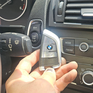 BMW 118d 2013년식 올키 분실 → 신규 스마트키 복원 제작 완료(화성시 출장]) 이미지