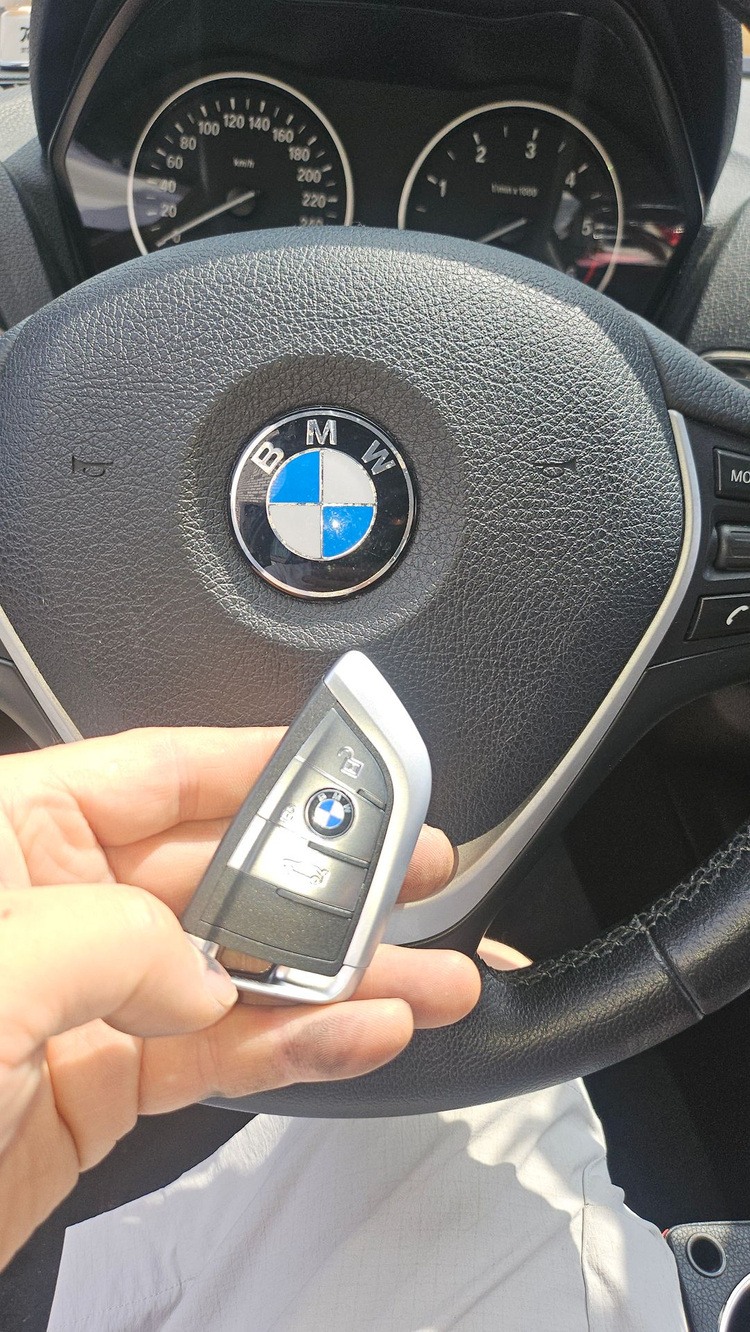 BMW 118d 2013년식 올키 분실 → 신규 스마트키 복원 제작 완료(화성시 출장]) 이미지