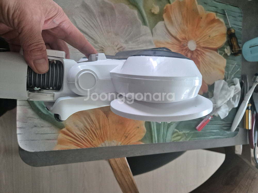 디베아 물걸레 청소기 헤드 브러쉬 A급 작동잘됩니다--4