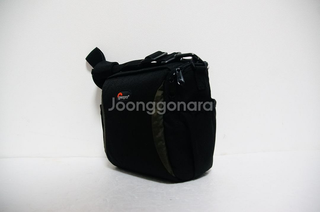 [Lowepro] 포맷140 카메라 가방팝니다.--5