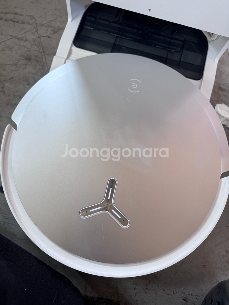 에코백스 디봇 X8 프로 옴니 로봇청소기--1