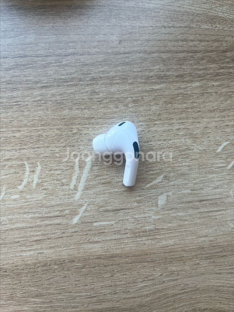 에어팟 프로 2세대 (왼쪽)--1