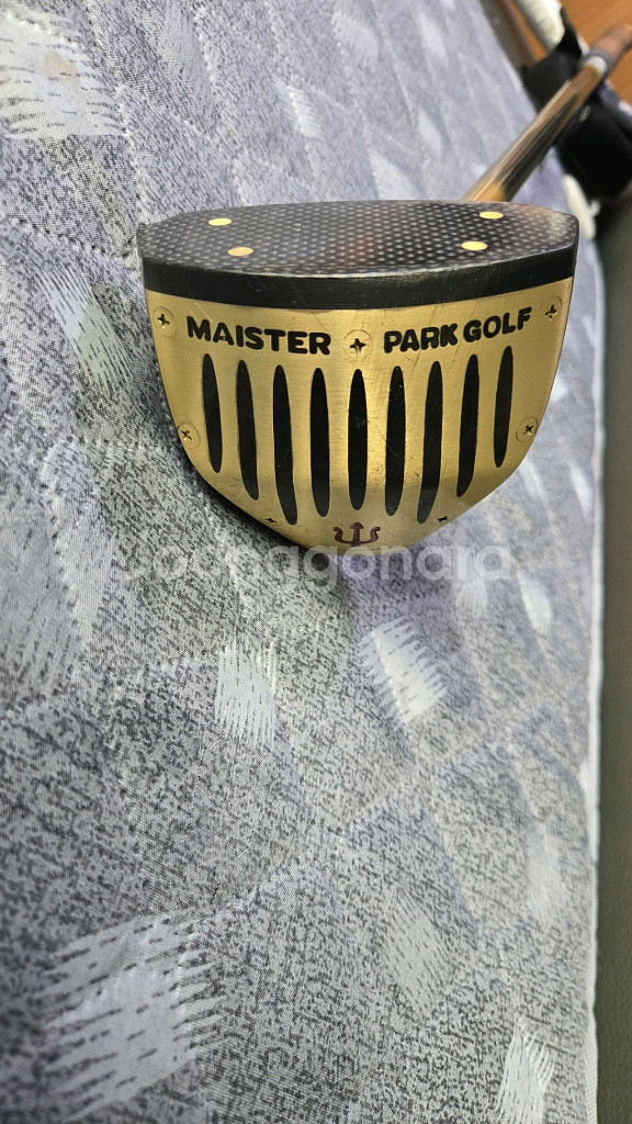 올인마스터 토네이도 최상급 파크골프채 팝니다--2