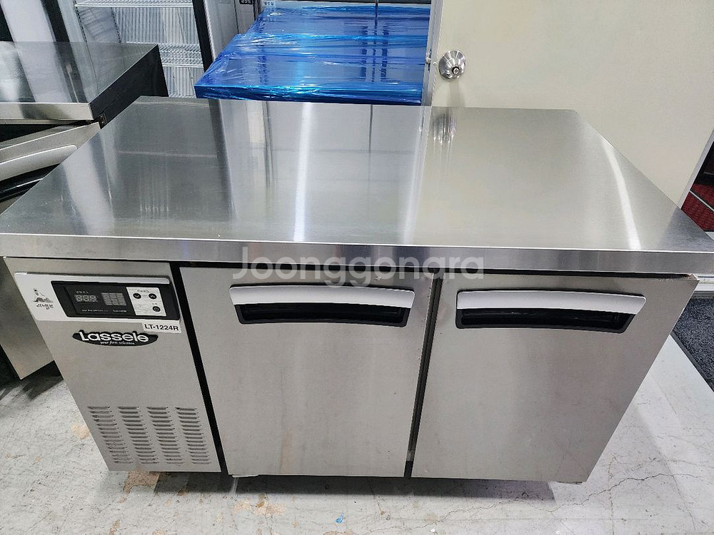 라세르 1200테이블 냉장고 간냉식 판매 합니다--4