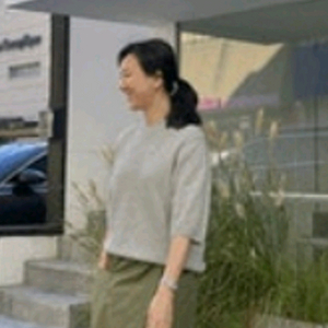 리틀블랙 슈퍼키드 모헤어 브이니트 새상품 이미지