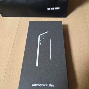 삼성 갤럭시 S25 울트라 자급제 512GB 팝니다