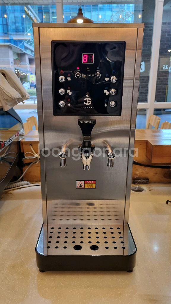 진성 JS-1 핫워터디스펜서 자동온수기 팝니다 (24년식)--0