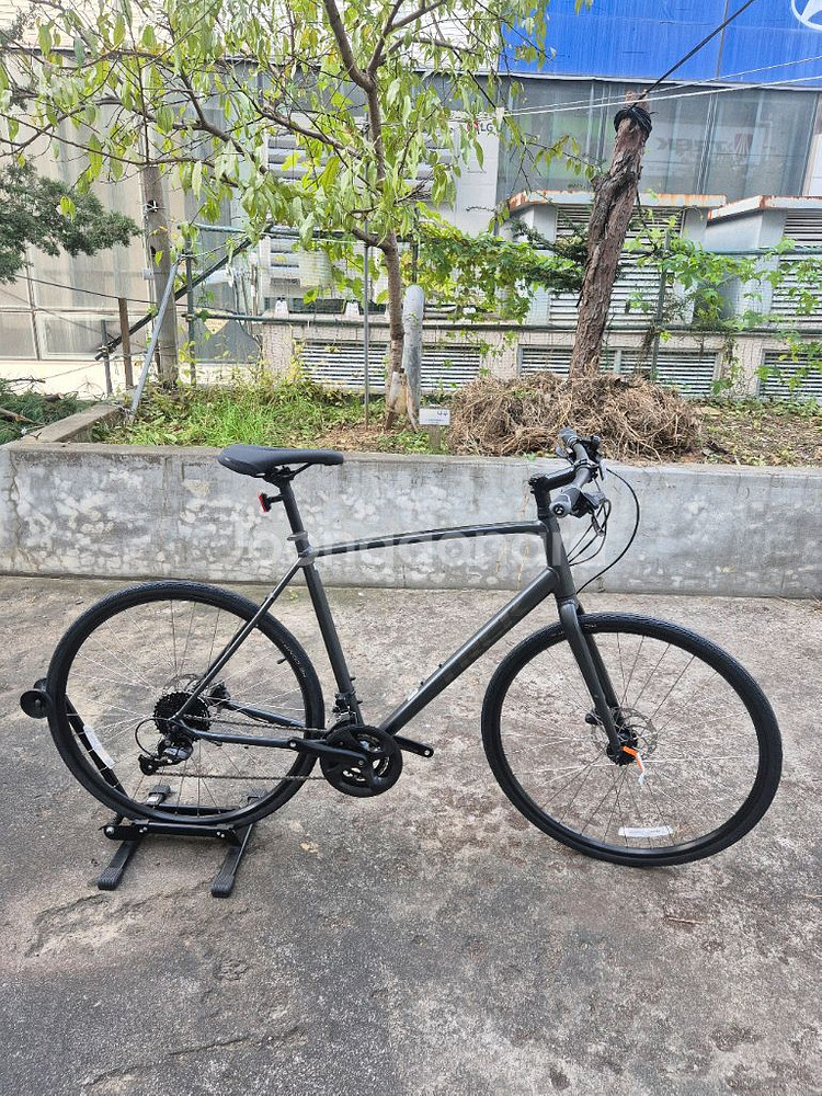 트렉 FX2 하이브리드 자전거--1