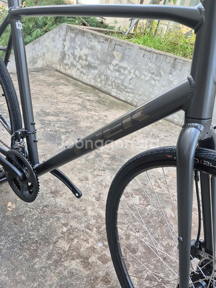 트렉 FX2 하이브리드 자전거--3