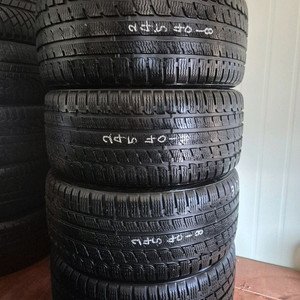 245 40 18 1대분 판매합니다. 장착 및 휠발란스 포함 개당 6만원입니다. 윈터타이어 대량 입고 예정입니다 문
