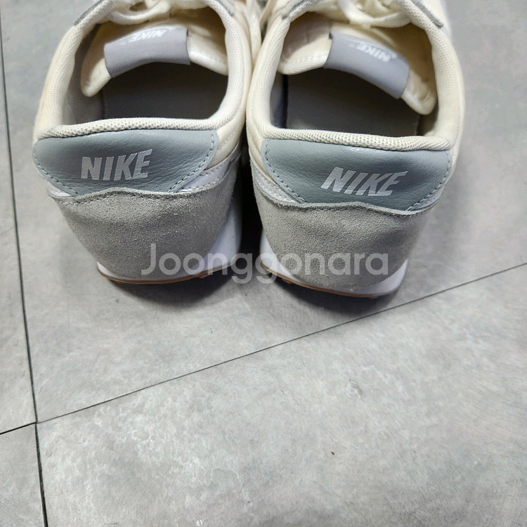 나이키 데이브레이크 운동화 245--6