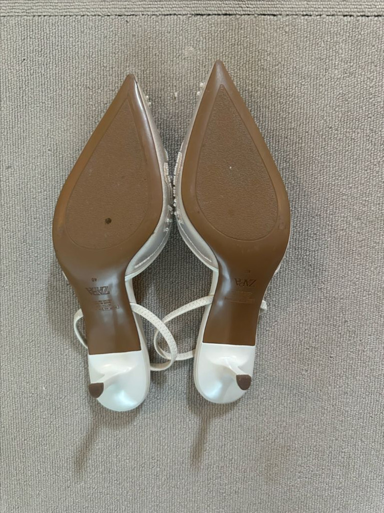 자라 메시 자수장식 백리스 260 팝니다.--4