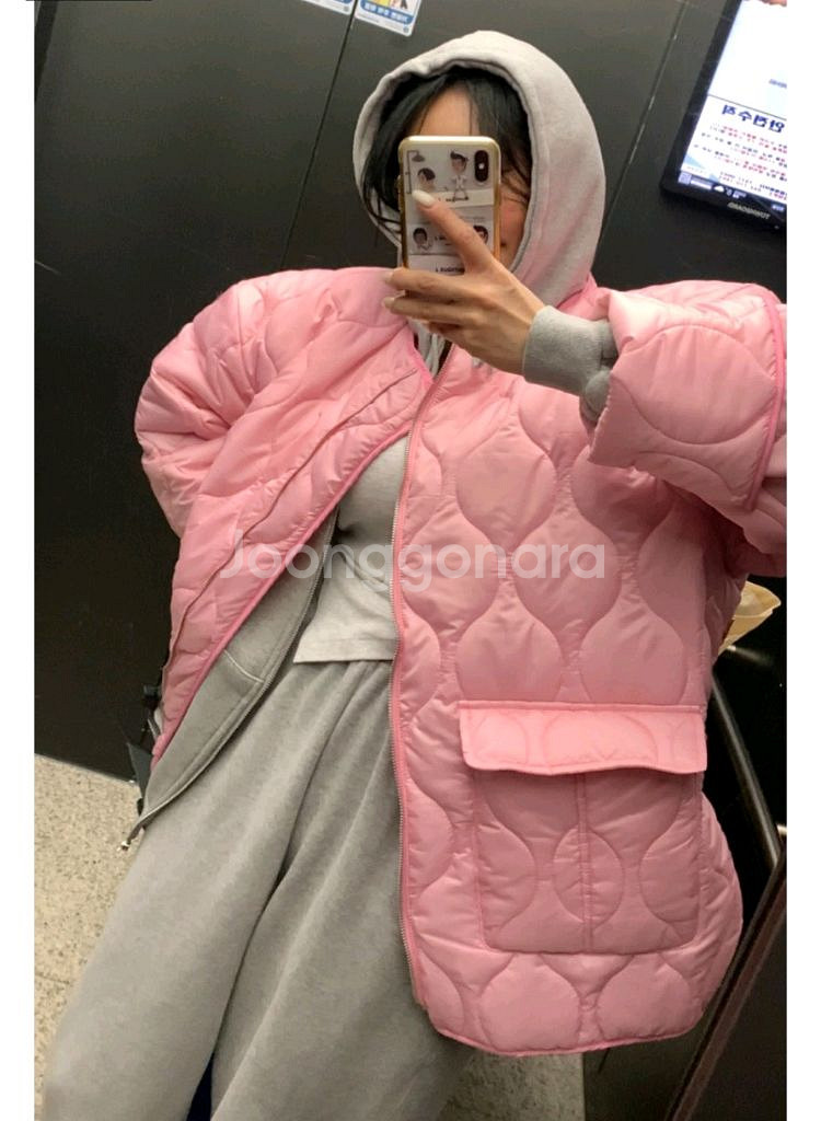 엔트크제이 리미티드 핑크 퀼팅 점퍼--1
