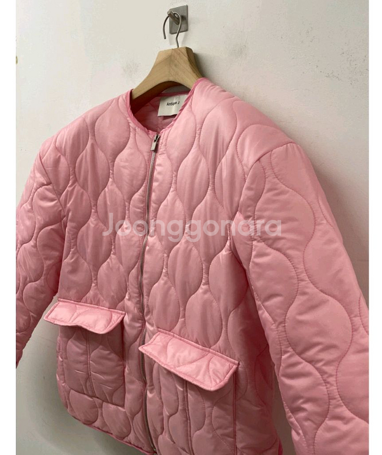 엔트크제이 리미티드 핑크 퀼팅 점퍼--7