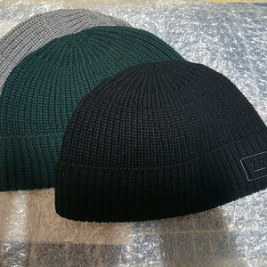 아크네 스튜디오 니트 비니