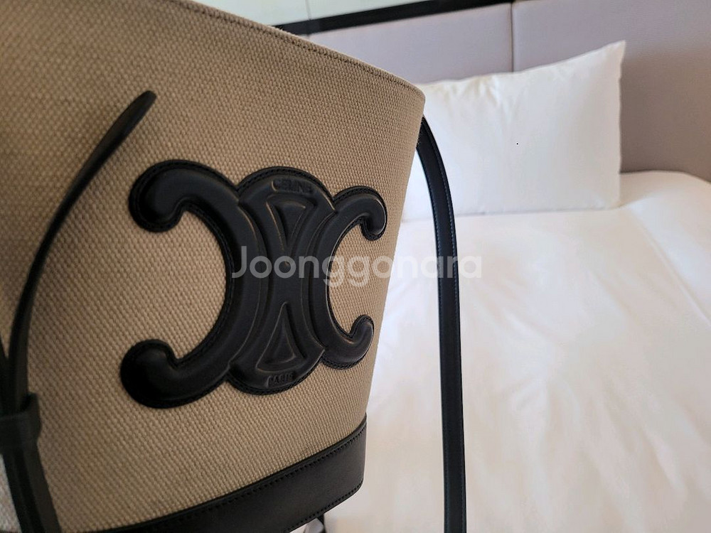 트리오페 캔버스 버킷백--6