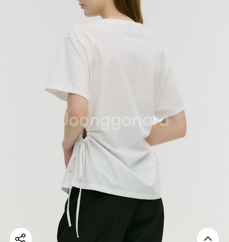 새상품 몽돌 컷아웃 스트링 반팔티셔츠 화이트,베이지--1