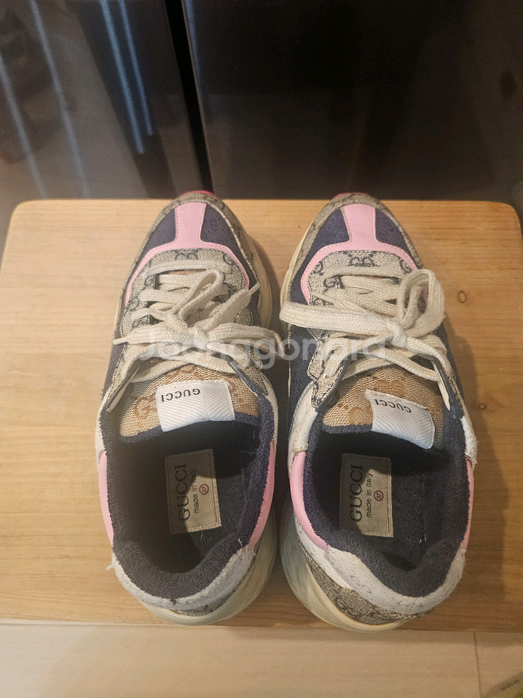 구찌 GG 패턴 스니커즈--6