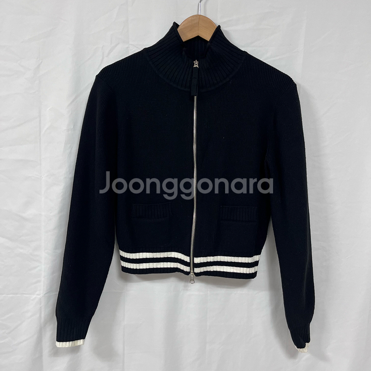 24FW 마뗑킴 스펠 포인트 스트라이프 니트 집압 가디건--1