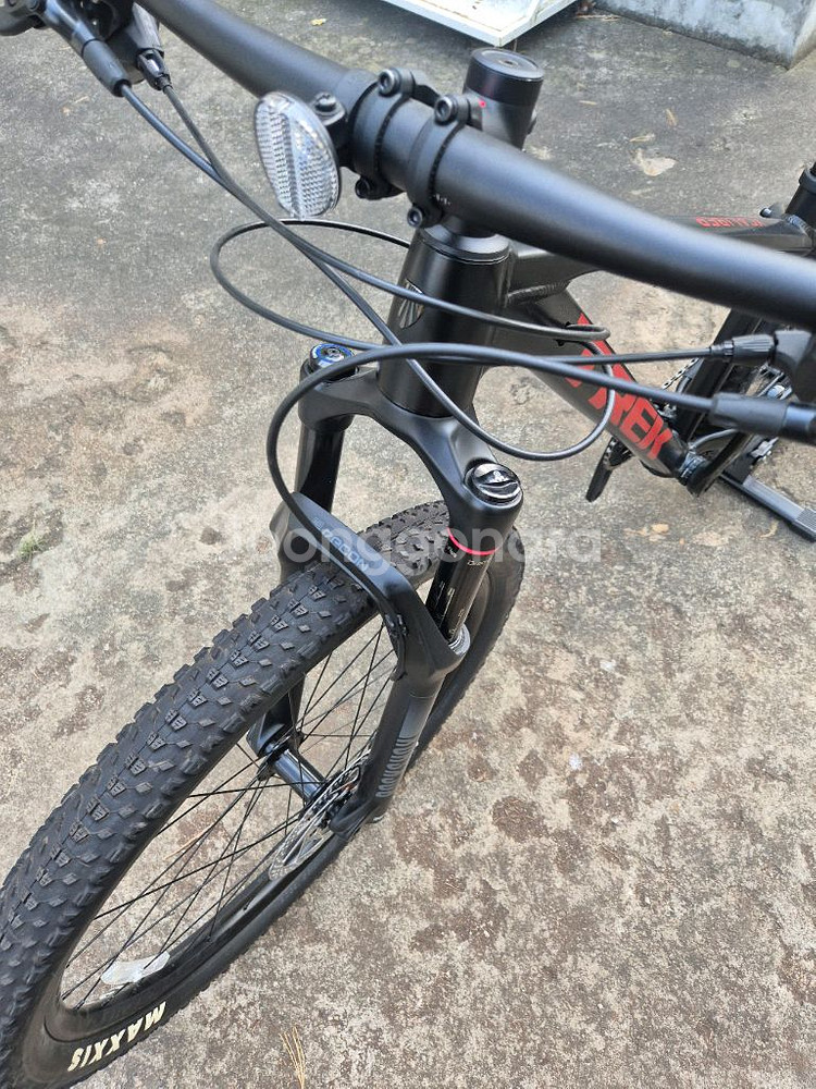 트렉 엑스칼리버9 MTB 하드테일 자전거--4