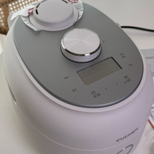 쿠첸 3인용 전기압력밥솥 CRT-RPE0370W 새상품