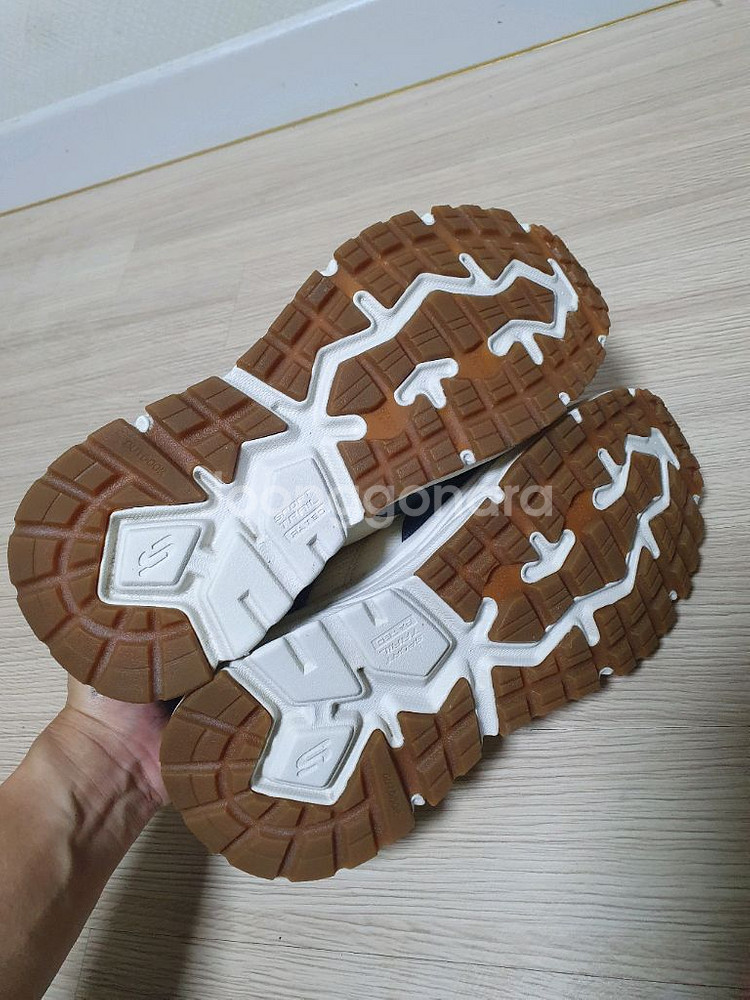 스케쳐스 디럭스 저니 방한부츠 250--6