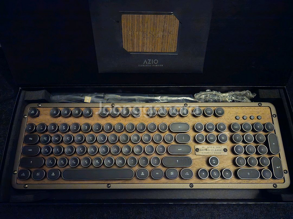 Azio 아지오 레트로 클래식 기계식 풀배열 키보드 (엘우드)--2