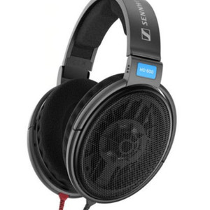젠하이저 HD600 오픈형 레퍼런스 유선 헤드폰 국내정품 미개봉 새제품 팝니다.