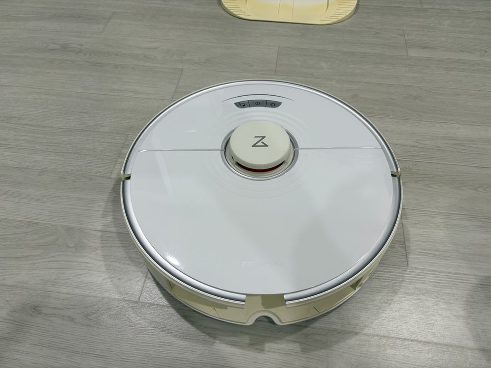 로보락 S7 플러스 로봇청소기 이미지