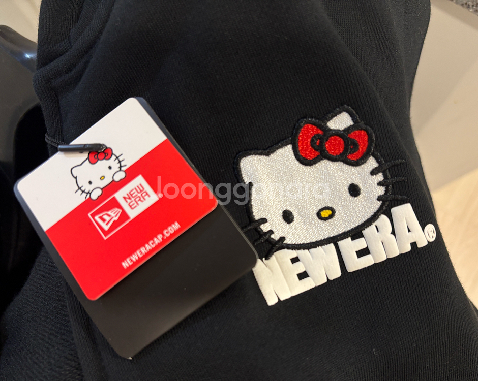 산리오 키티X뉴에라 블랙 후드집업 55-66 (새제품 정품)--9